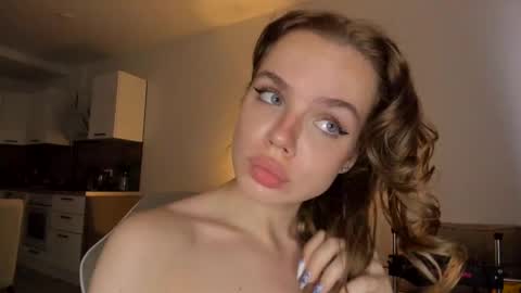 Asella online show from October 2025 09:40:02 AM