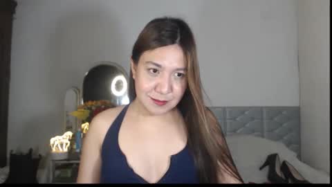 Stella online show from November 2025 04:24:02 AM