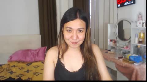 Snapshot of stellahugets chatting on May 2026 06:40:02 AM Stella online show from May 2026 06:40:02 AM
