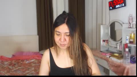 Snapshot of stellahugets chatting on May 2026 02:22:01 PM Stella online show from May 2026 02:22:01 PM