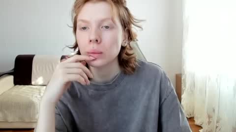 S T E L L A online show from April 2026 11:57:01 AM