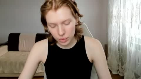 S T E L L A online show from April 2026 11:20:01 AM