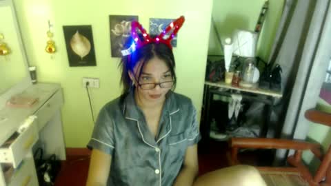 Snapshot of stellaxtemptationx chatting on January 2025 04:06:02 PM Stella sweet online show from January 2025 04:06:02 PM