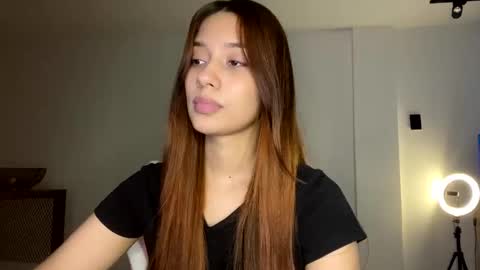 Snapshot of steph_y1030 chatting on January 2025 03:25:02 AM stephany online show from January 2025 03:25:02 AM