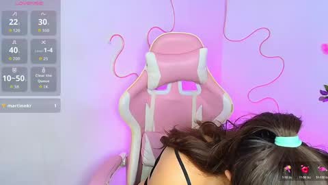 Emma online show from April 2026 11:02:02 PM