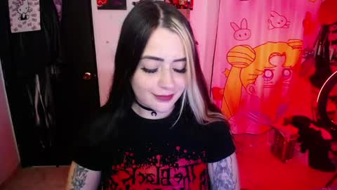 Snapshot of stephani_rousso chatting on April 2026 11:25:02 PM joha cosmo online show from April 2026 11:25:02 PM