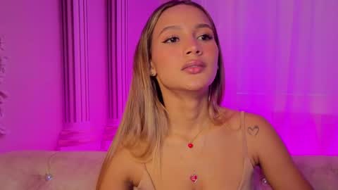 Snapshot of stephani_sweet chatting on June 2026 09:43:02 PM Stefff online show from June 2026 09:43:02 PM
