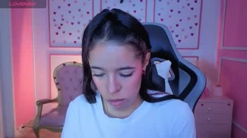 Stephania online show from January 2026 12:29:02 PM