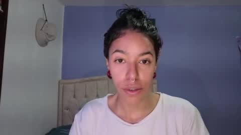 Stephania online show from March 2026 02:45:03 PM