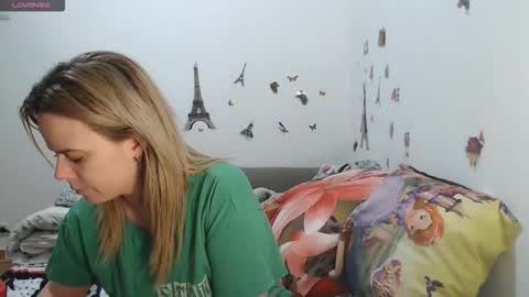 Stephanie   online show from February 2026 11:06:02 AM