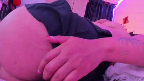 Stephanie  online show from January 2025 04:52:01 AM