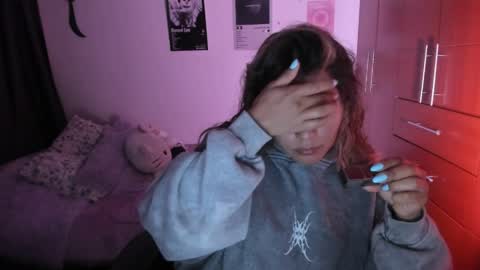 Stephanie  online show from March 2026 12:44:01 AM