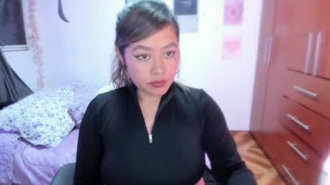 Stephanie  online show from April 2026 01:39:01 AM