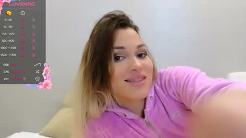 Stephany online show from November 2025 03:10:02 AM