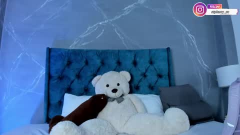 Stefanny online show from April 2026 12:43:02 AM