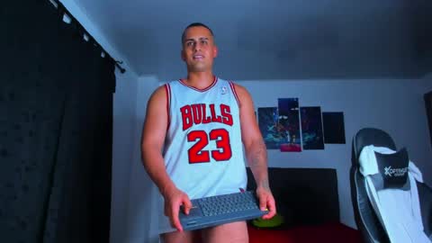 Snapshot of steve_coltt chatting on May 2026 02:06:02 AM steve_coltt online show from May 2026 02:06:02 AM