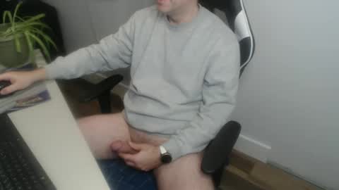 Snapshot of steve_oo8 chatting on February 2025 12:55:01 PM steve_oo8 online show from February 2025 12:55:01 PM