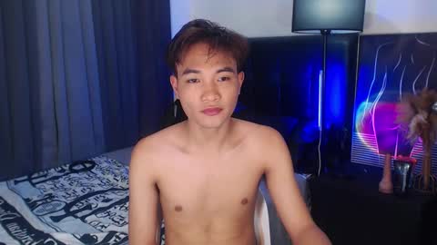 Snapshot of stevetwinktop chatting on October 2025 05:52:01 PM STEVE online show from October 2025 05:52:01 PM