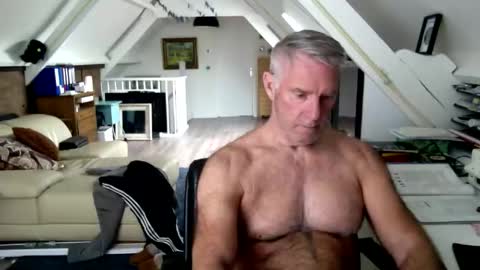 stevetwo online show from May 2026 11:39:02 AM