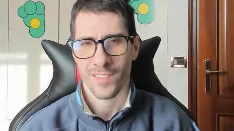 Snapshot of stevex870 chatting on November 2025 09:12:02 AM Steve online show from November 2025 09:12:02 AM