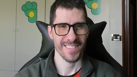 Snapshot of stevex870 chatting on April 2026 08:23:01 AM Steve online show from April 2026 08:23:01 AM