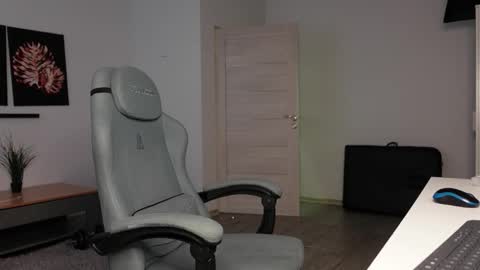 Snapshot of stewart_benzo chatting on October 2025 07:30:01 AM Stewart Barnz online show from October 2025 07:30:01 AM