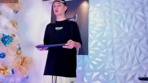 Stiven  brendan online show from December 2025 04:54:01 AM