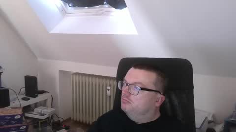 Oliver online show from April 2026 07:04:01 AM