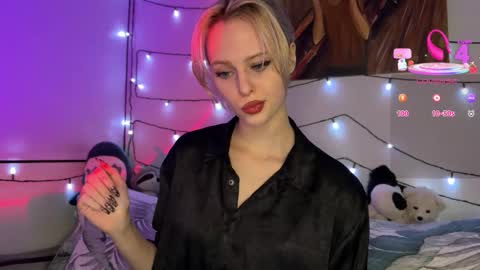 stillsweety online show from March 2026 04:35:02 PM