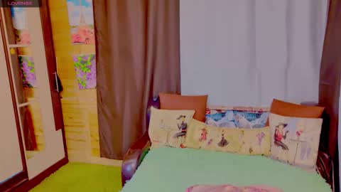 StiphlerMomy online show from October 2025 03:40:01 PM