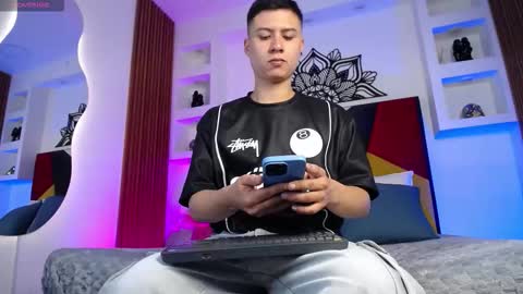 stiven online show from March 2026 12:33:02 PM