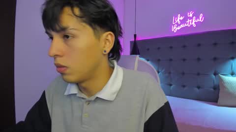Snapshot of stiwentwink chatting on September 2025 01:13:01 PM Stiwen online show from September 2025 01:13:01 PM