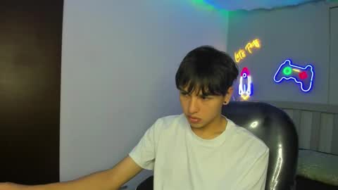 Snapshot of stiwentwink chatting on September 2025 01:05:01 PM Stiwen online show from September 2025 01:05:01 PM