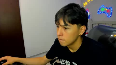Snapshot of stiwentwink chatting on October 2025 01:12:02 PM Stiwen online show from October 2025 01:12:02 PM