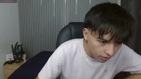 Stiwen online show from April 2026 03:13:01 PM