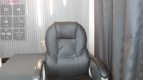 Stiwen online show from April 2026 10:44:02 PM