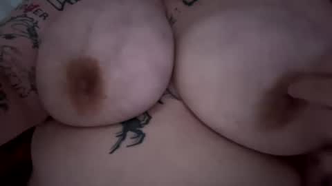 stonedbbw01 online show from October 2025 10:38:01 AM