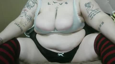 stonedbbw01 online show from January 2026 07:24:02 AM