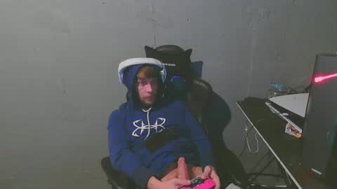 Snapshot of stonedpanda77 chatting on January 2025 07:17:01 AM stonedpanda77 online show from January 2025 07:17:01 AM