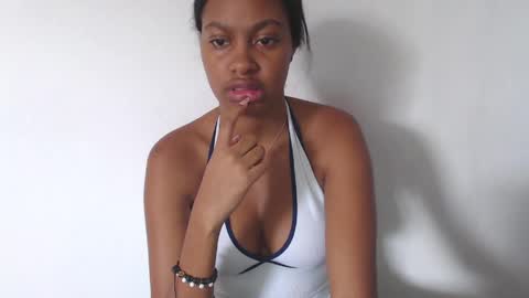 stormihills_ online show from May 2026 04:48:01 PM