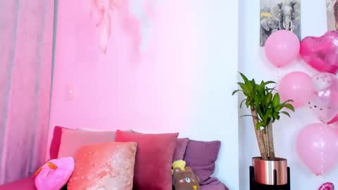 Snapshot of stormirusso chatting on February 2025 02:36:02 AM Mar online show from February 2025 02:36:02 AM