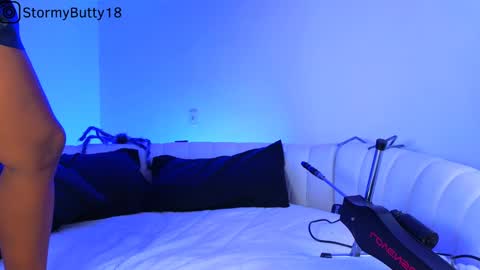   online show from December 2024 04:45:02 AM