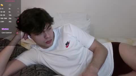 Snapshot of str11111 chatting on March 2025 02:41:01 AM str11111 online show from March 2025 02:41:01 AM