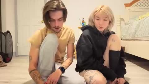 str8whiteboy21 online show from November 2025 08:09:01 PM