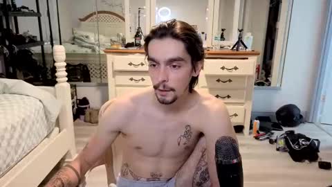 str8whiteboy21 online show from April 2026 02:56:01 PM