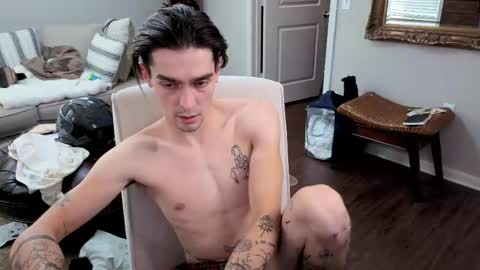 Snapshot of str8whiteboy21 chatting on June 2026 08:47:02 PM str8whiteboy21 online show from June 2026 08:47:02 PM