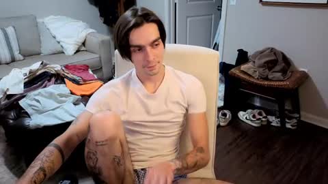 Snapshot of str8whiteboy21 chatting on June 2026 01:45:01 AM str8whiteboy21 online show from June 2026 01:45:01 AM