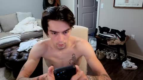 Snapshot of str8whiteboy21 chatting on June 2026 12:43:01 PM str8whiteboy21 online show from June 2026 12:43:01 PM