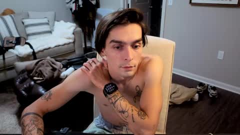Snapshot of str8whiteboy21 chatting on June 2026 04:02:02 AM str8whiteboy21 online show from June 2026 04:02:02 AM
