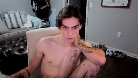 Snapshot of str8whiteboy21 chatting on June 2026 05:52:02 AM str8whiteboy21 online show from June 2026 05:52:02 AM